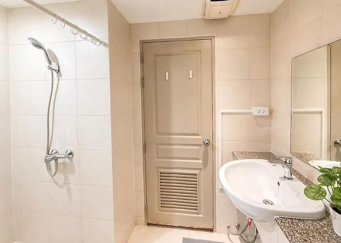 Elegant Vintage 3br Family Sathorn 公寓